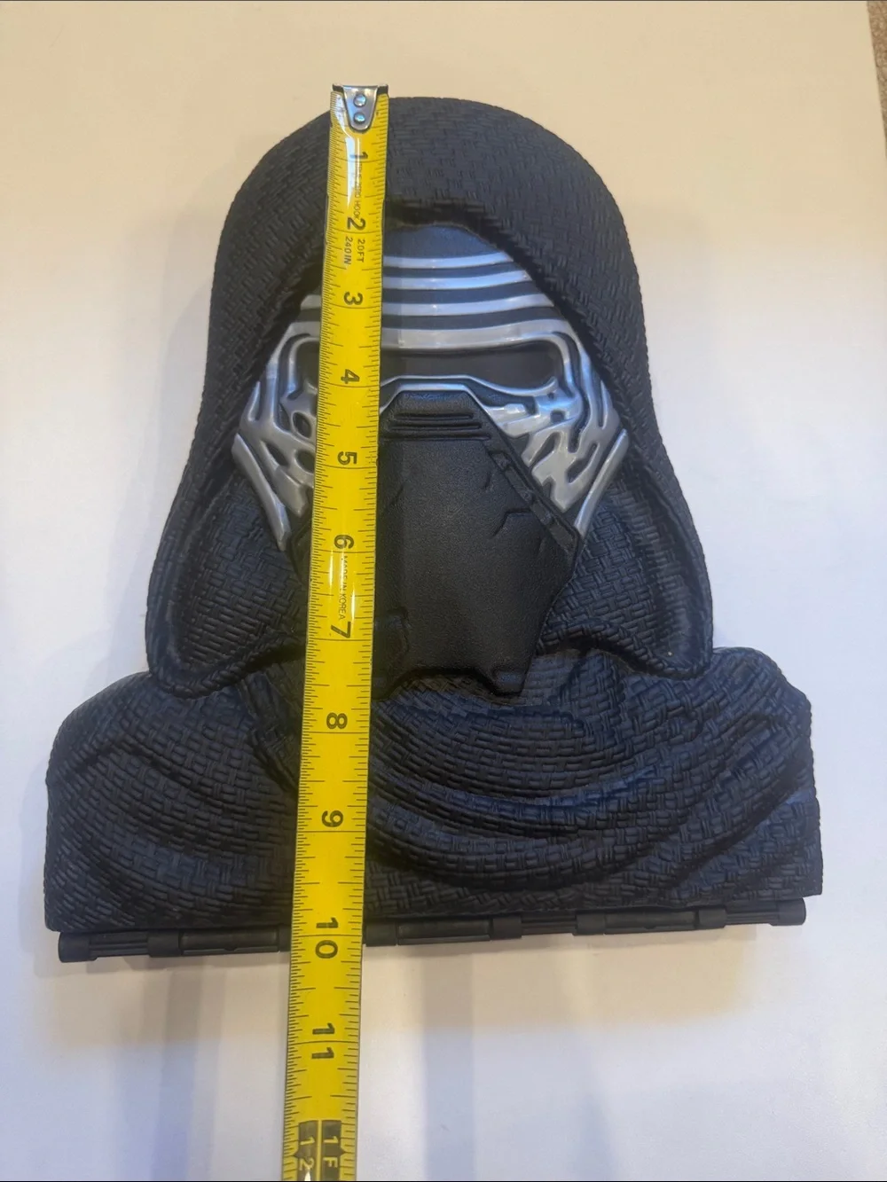 Star Wars Kylo Ren Black and Silver VR Mask Stand